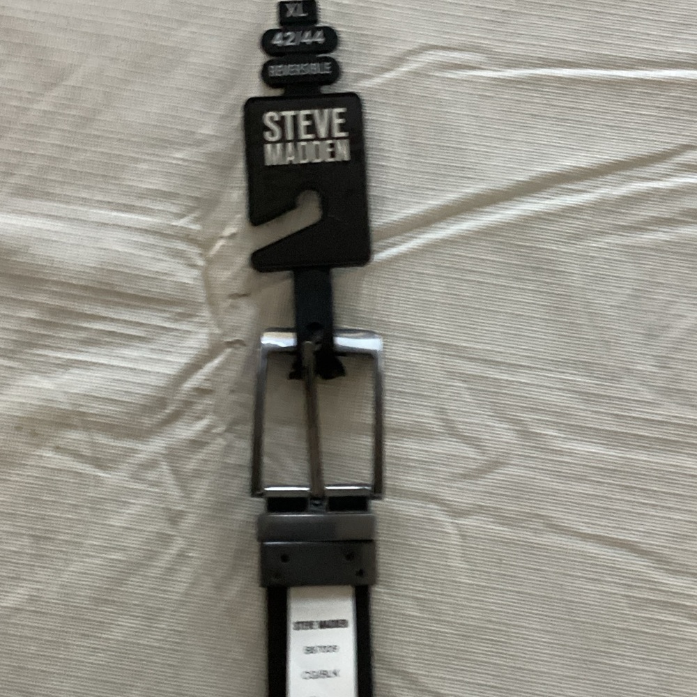 Steve Madden Black Reversible Leather Belt with Gunmetal Buckle